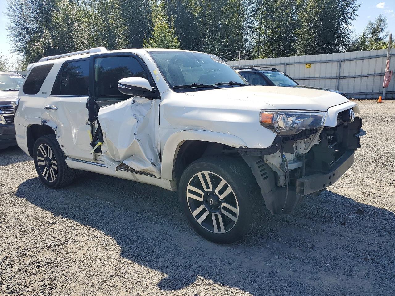 2016 TOYOTA 4RUNNER LIMITED — Фото 4 из 14