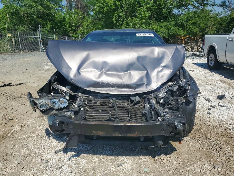 2016 TOYOTA CAMRY SE — Фото 5 из 12