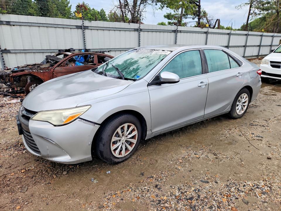 2016 TOYOTA CAMRY 4T4BF1FK0GR555136
