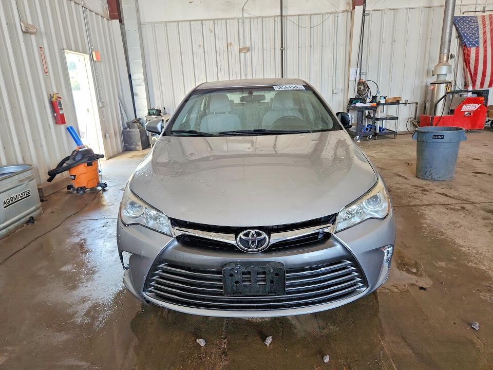 2016 TOYOTA CAMRY LE — Фото 5 из 13