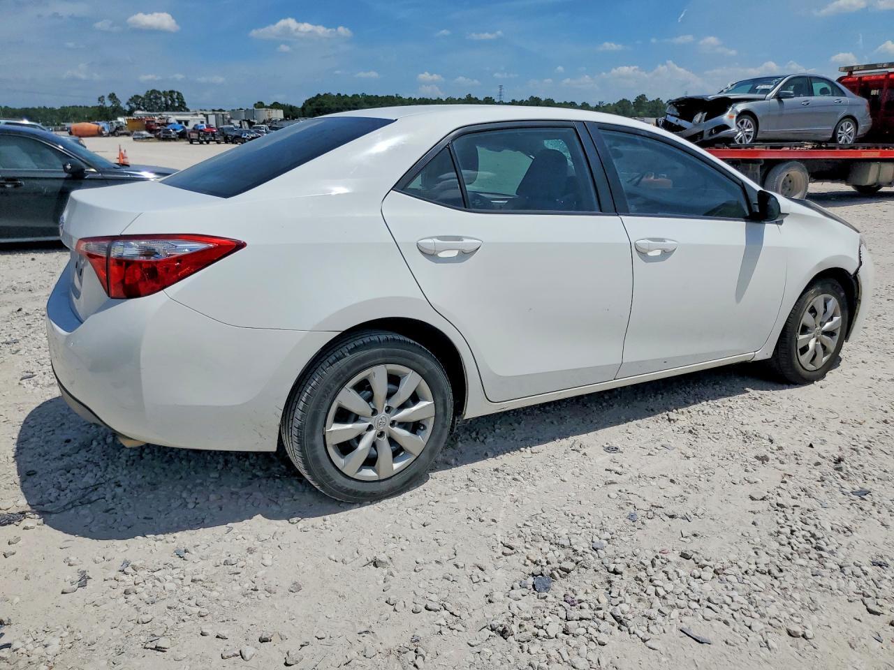 2016 TOYOTA COROLLA LE — Фото 3 из 12