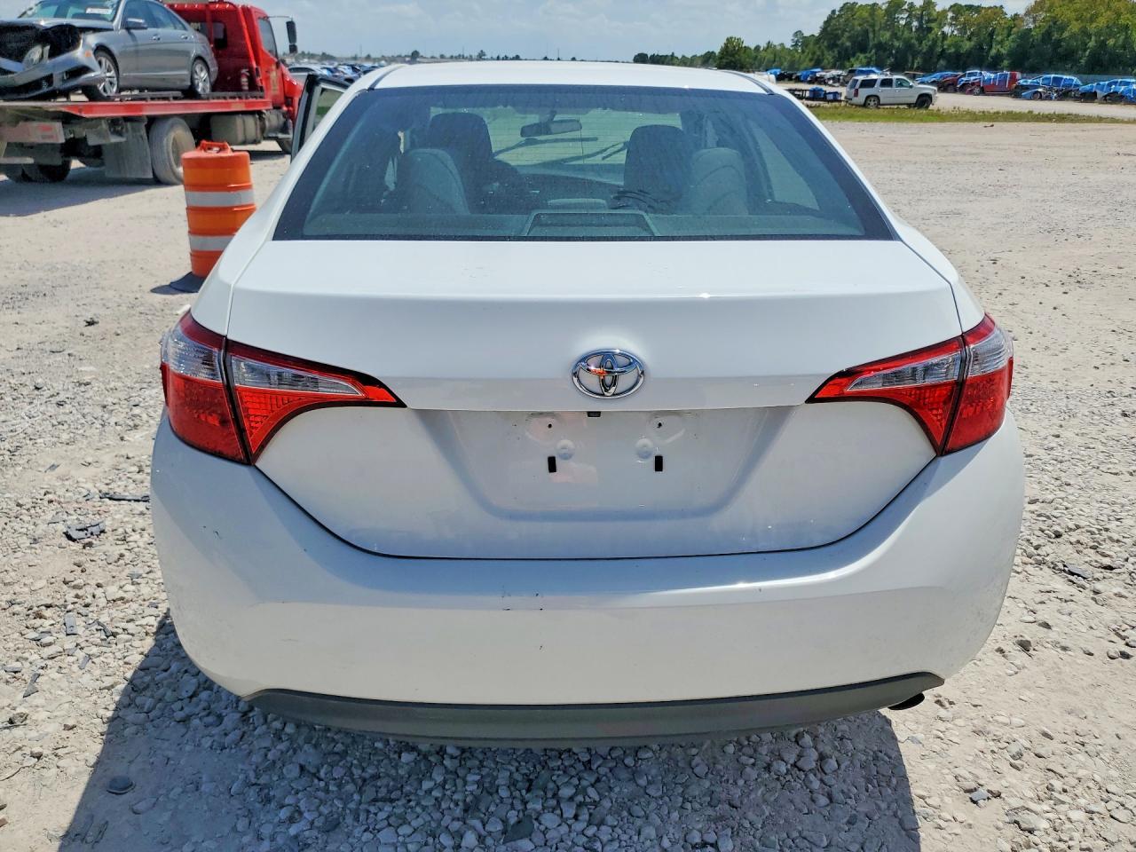 2016 TOYOTA COROLLA LE — Фото 6 из 12