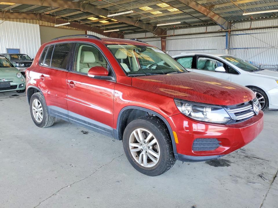 2016 VOLKSWAGEN TIGUAN S — Фото 4 из 13