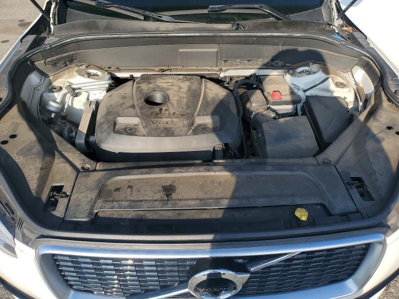 2016 VOLVO XC90 T6 — Фото 12 из 13