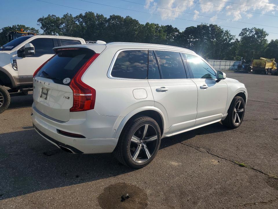 2016 VOLVO XC90 T6 — Фото 3 из 13