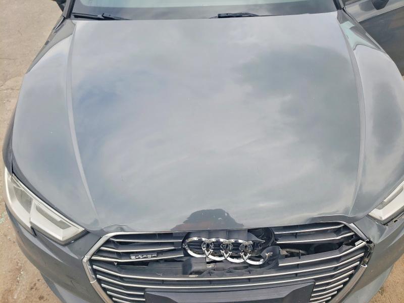 2017 AUDI A3 E-TRON PREMIUM — Фото 11 из 14