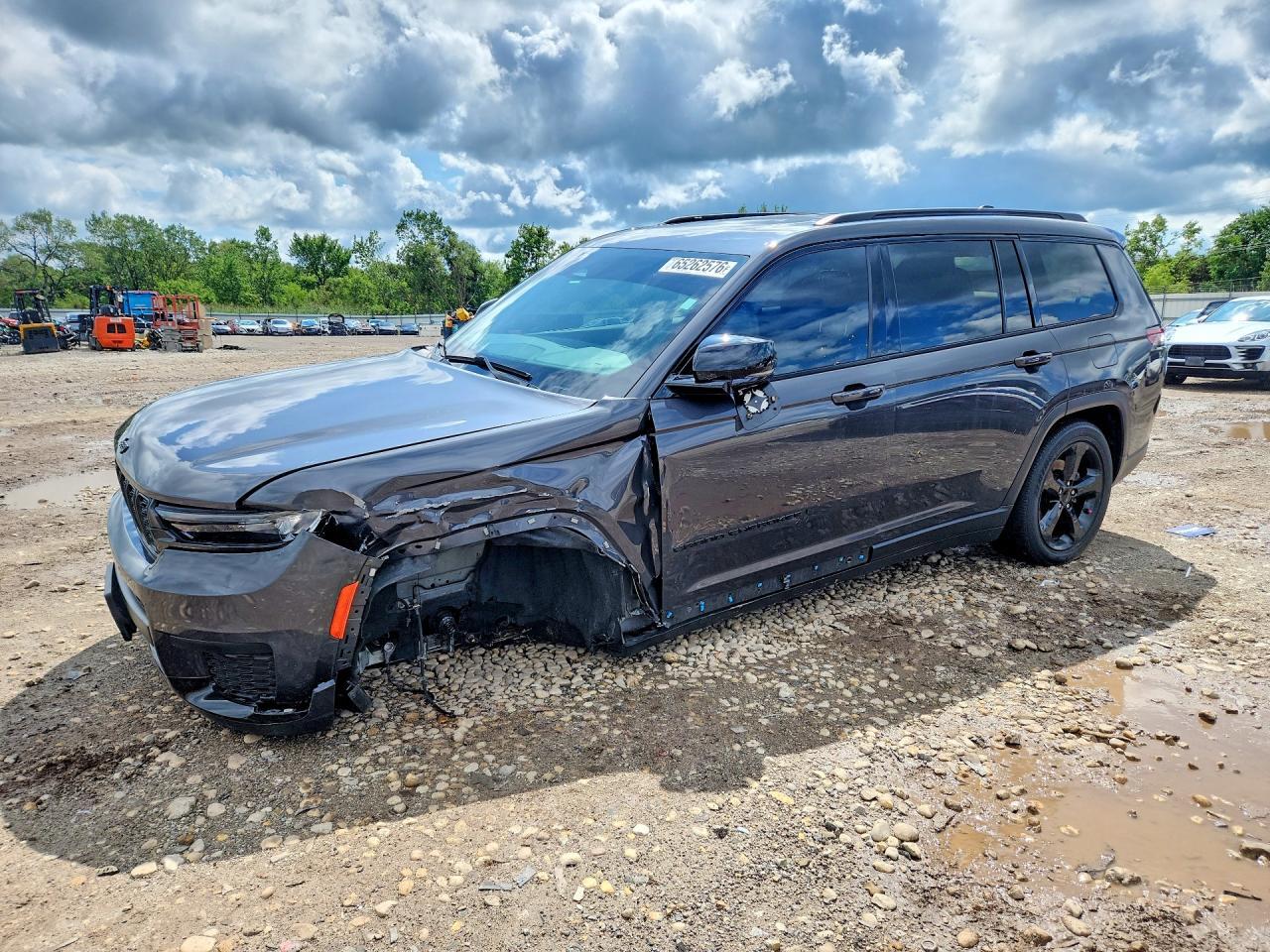 2022 JEEP GRAND CHEROKEE L LAREDO