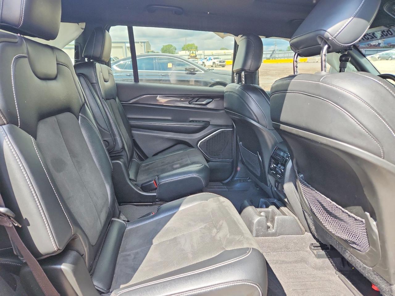 2022 JEEP GRAND CHEROKEE L LAREDO — Фото 11 из 13
