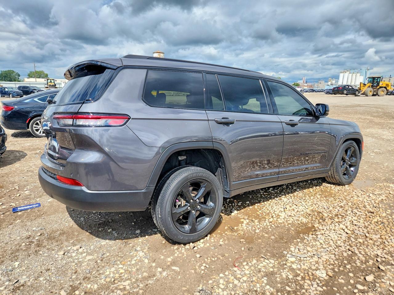 2022 JEEP GRAND CHEROKEE L LAREDO — Фото 3 из 13