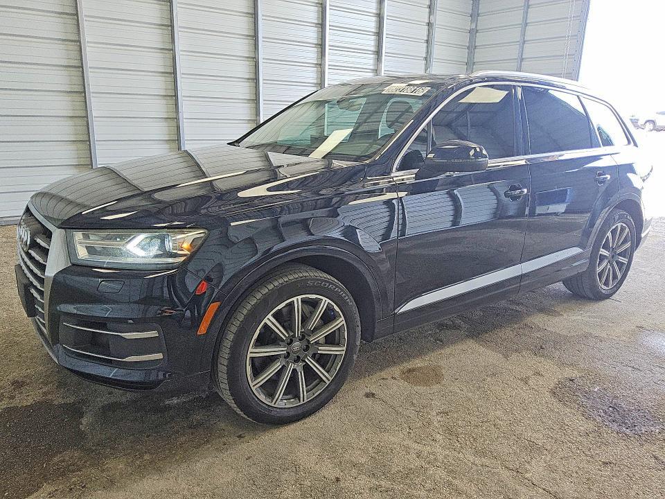2017 AUDI Q7 WA1LAAF77HD001813