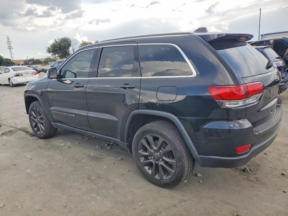 2022 JEEP GRAND CHEROKEE LAREDO E — Фото 2 из 13