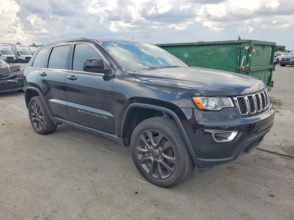 2022 JEEP GRAND CHEROKEE LAREDO E — Фото 4 из 13