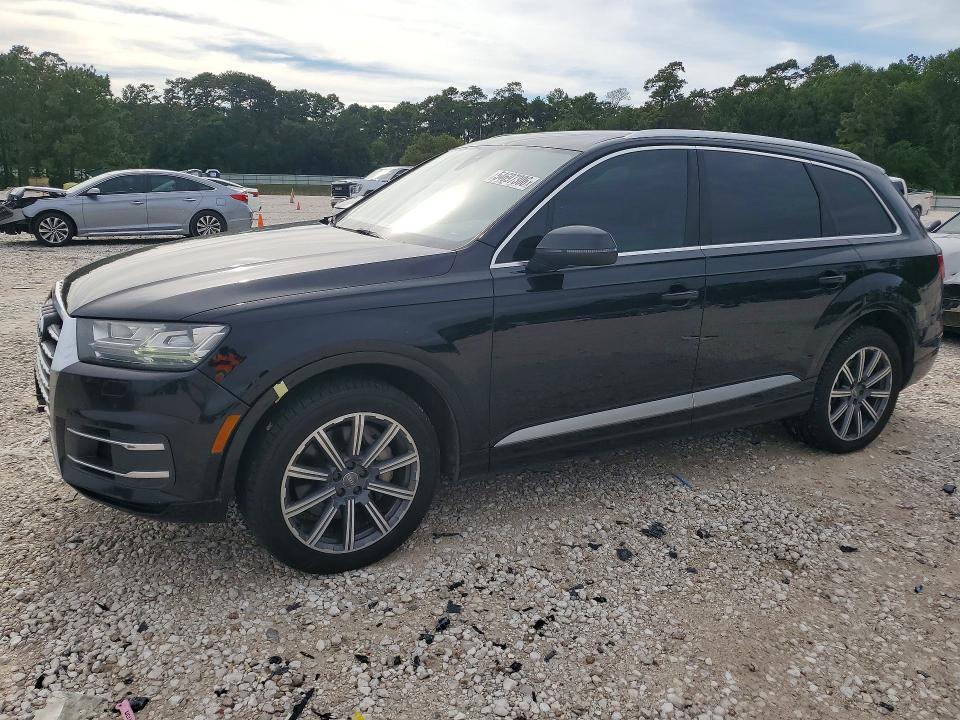 2017 AUDI Q7 WA1LAAF78HD021536