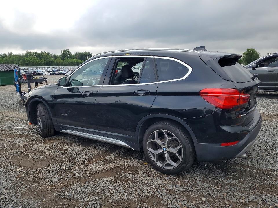 2017 BMW X1 XDRIVE28I — Фото 2 из 13