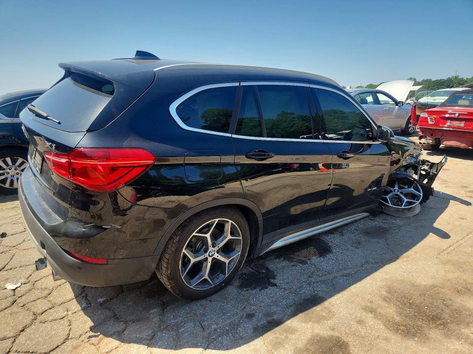 2017 BMW X1 XDRIVE28I — Фото 3 из 12