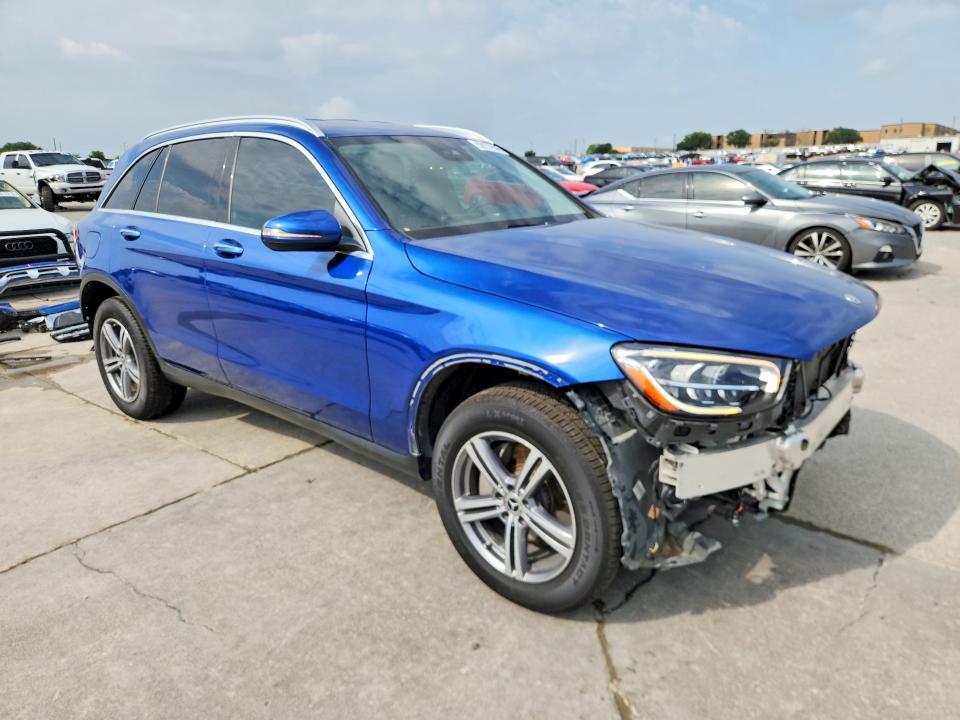 2022 MERCEDES-BENZ GLC 300 — Фото 4 из 15