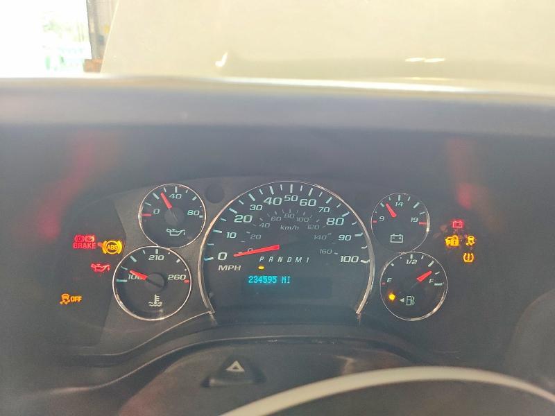 2017 CHEVROLET EXPRESS G3500 — Фото 9 из 12