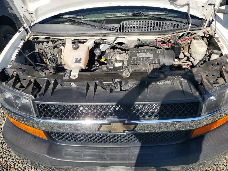 2017 CHEVROLET EXPRESS G3500 LT — Фото 11 из 12