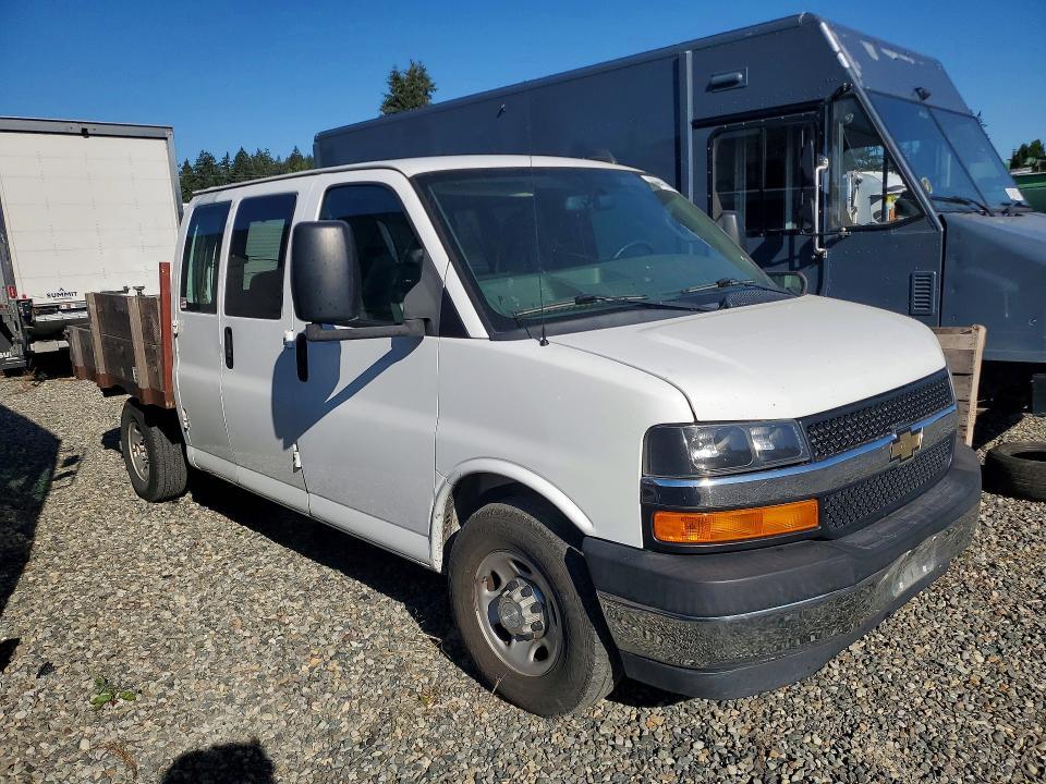 2017 CHEVROLET EXPRESS G3500 LT — Фото 4 из 12