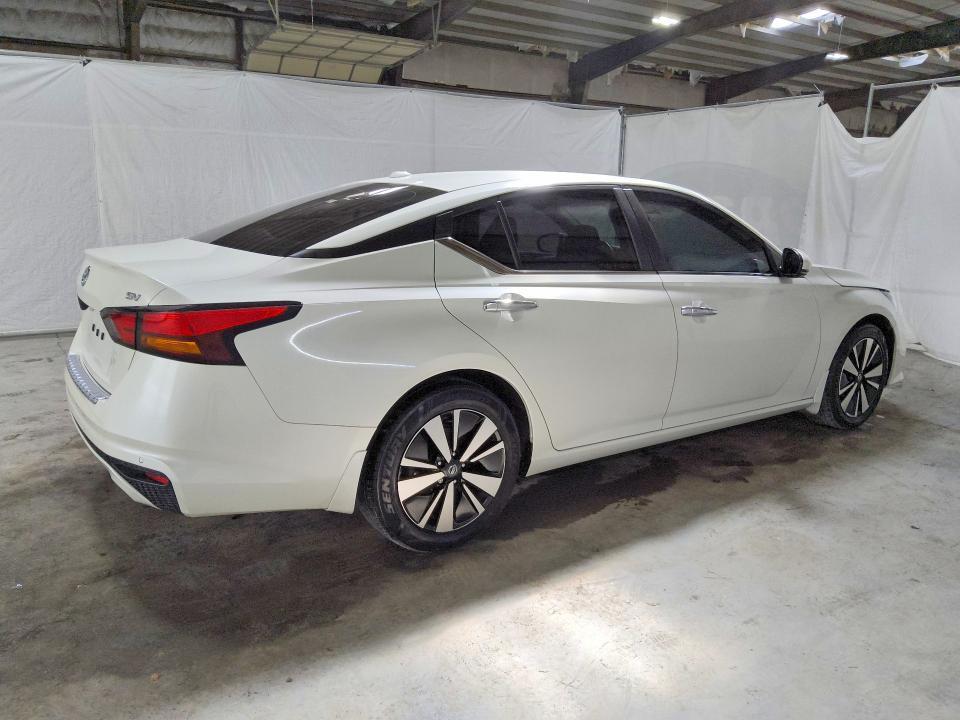 2022 NISSAN ALTIMA SV — Фото 3 из 13