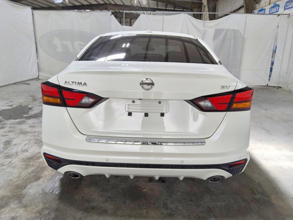 2022 NISSAN ALTIMA SV — Фото 6 из 13