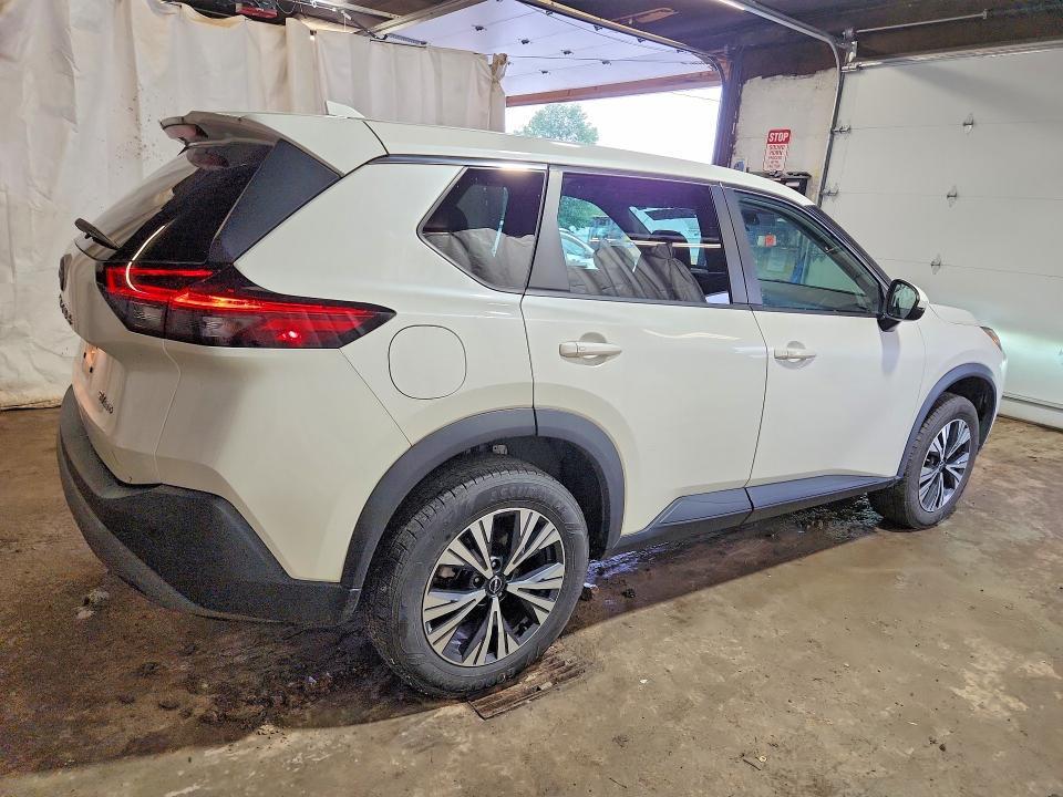 2022 NISSAN ROGUE SV — Фото 3 из 13