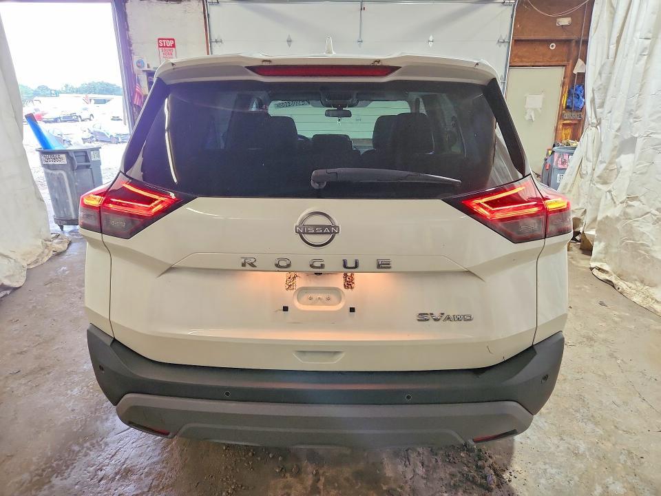 2022 NISSAN ROGUE SV — Фото 6 из 13