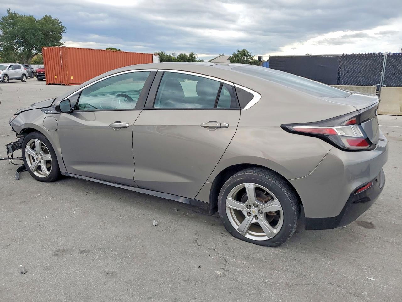 2017 CHEVROLET VOLT LT — Фото 2 из 13