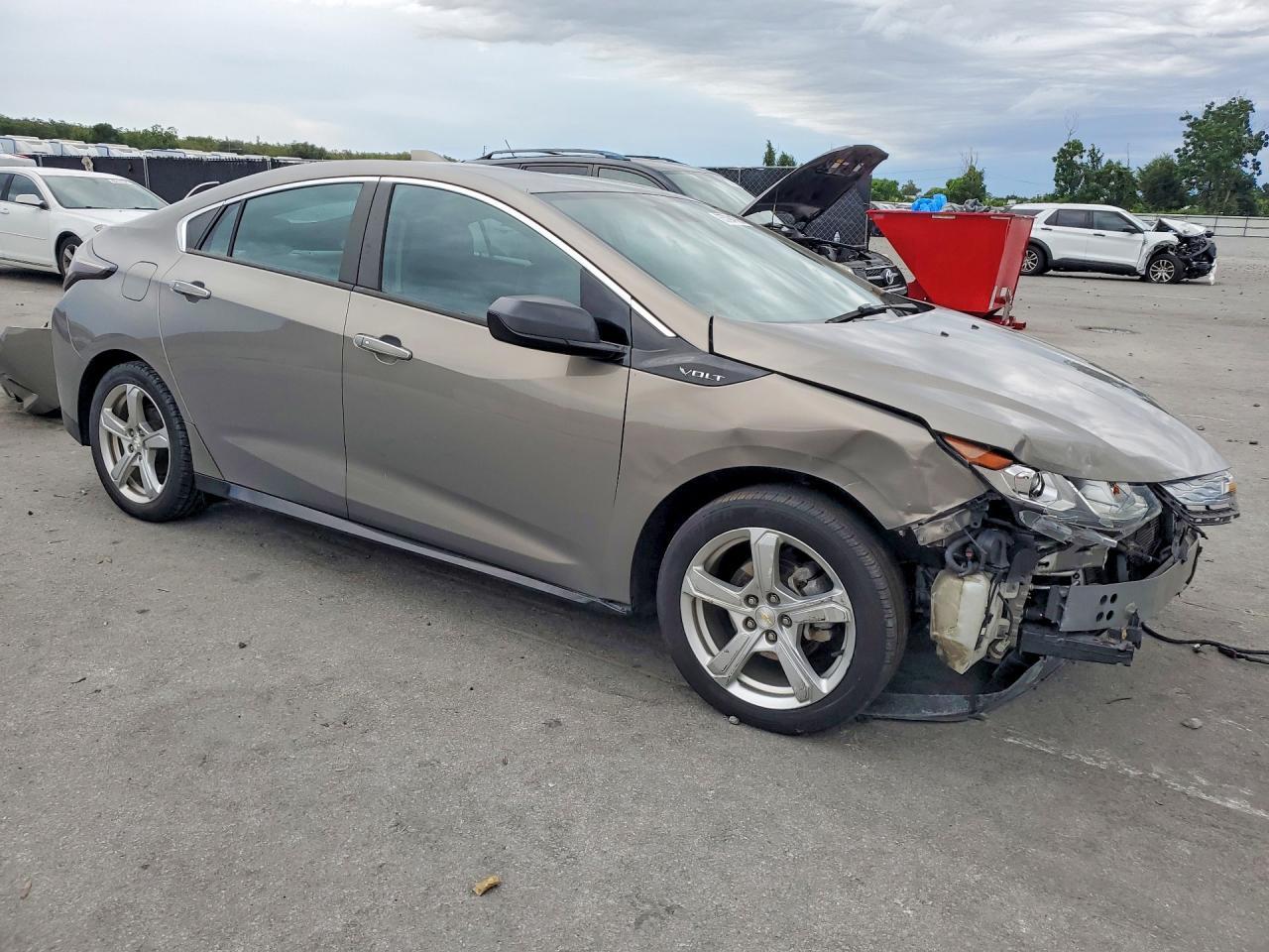 2017 CHEVROLET VOLT LT — Фото 4 из 13