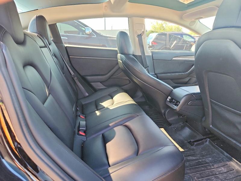 2022 TESLA MODEL 3 — Фото 10 из 12