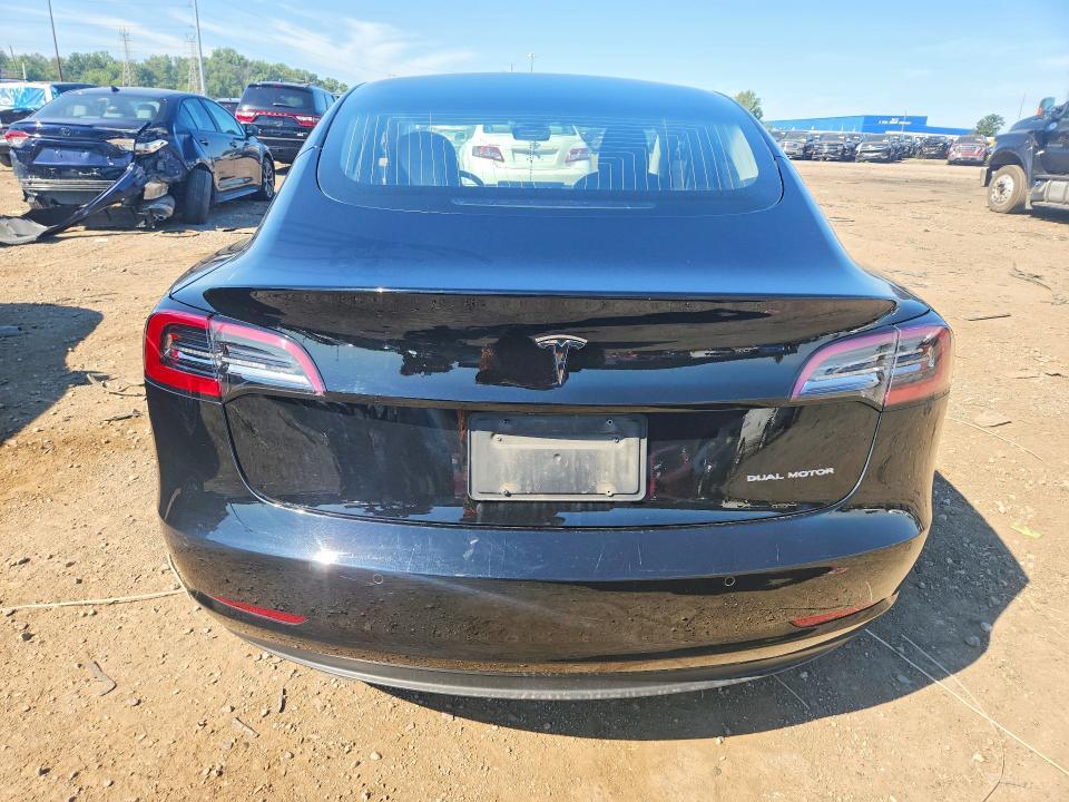 2022 TESLA MODEL 3 — Фото 6 из 12