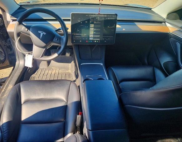 2022 TESLA MODEL 3 — Фото 8 из 12