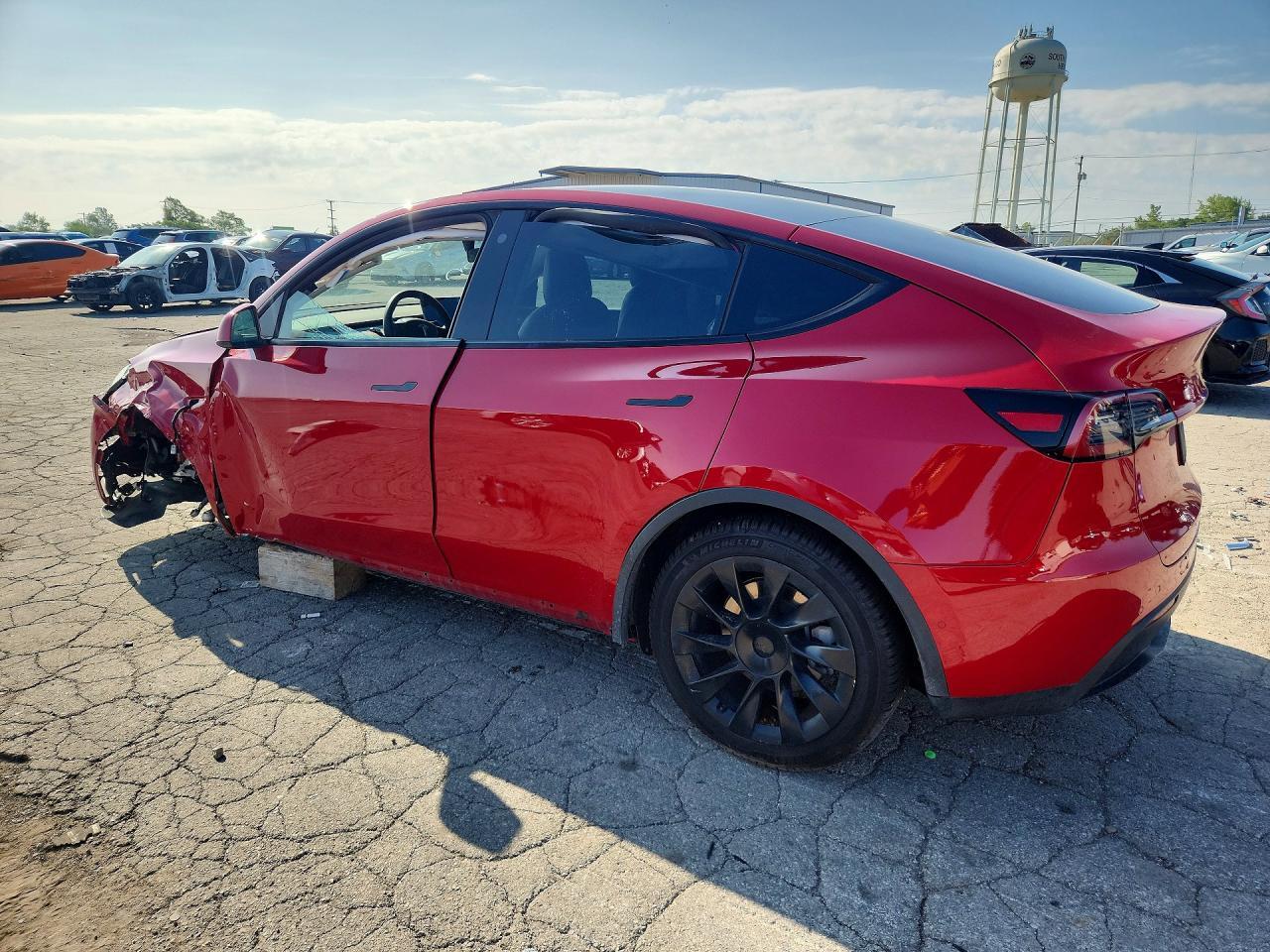 2022 TESLA MODEL Y — Фото 2 из 13