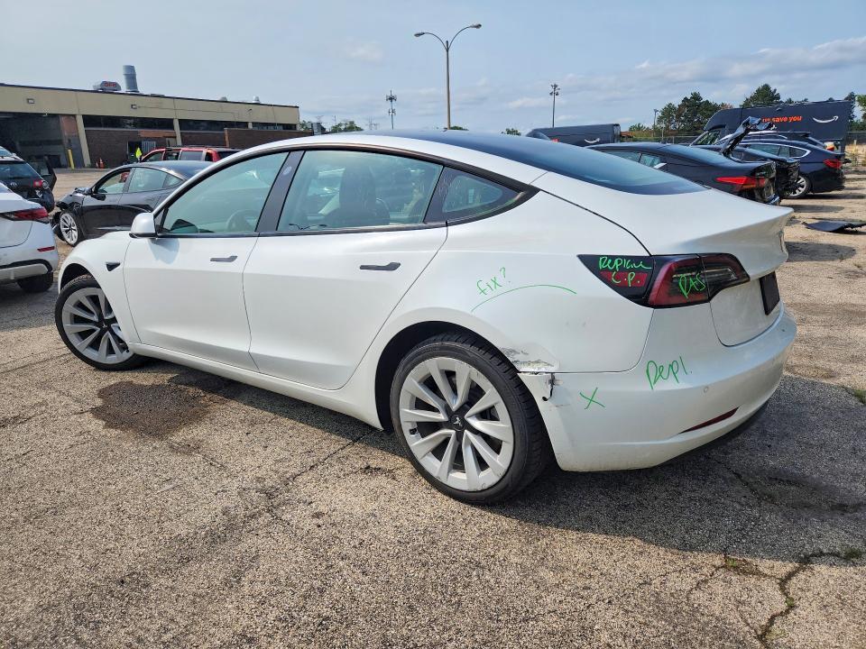 2022 TESLA MODEL 3 — Фото 2 из 12