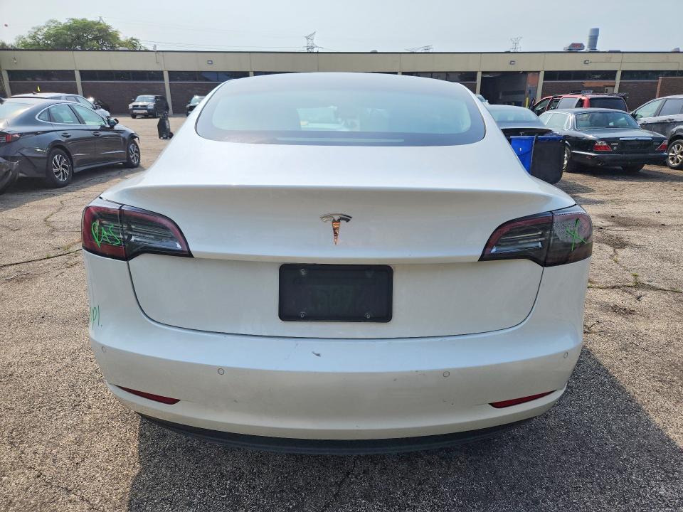 2022 TESLA MODEL 3 — Фото 6 из 12