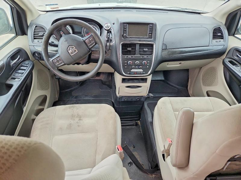 2017 DODGE GRAND CARAVAN SE — Фото 8 из 13