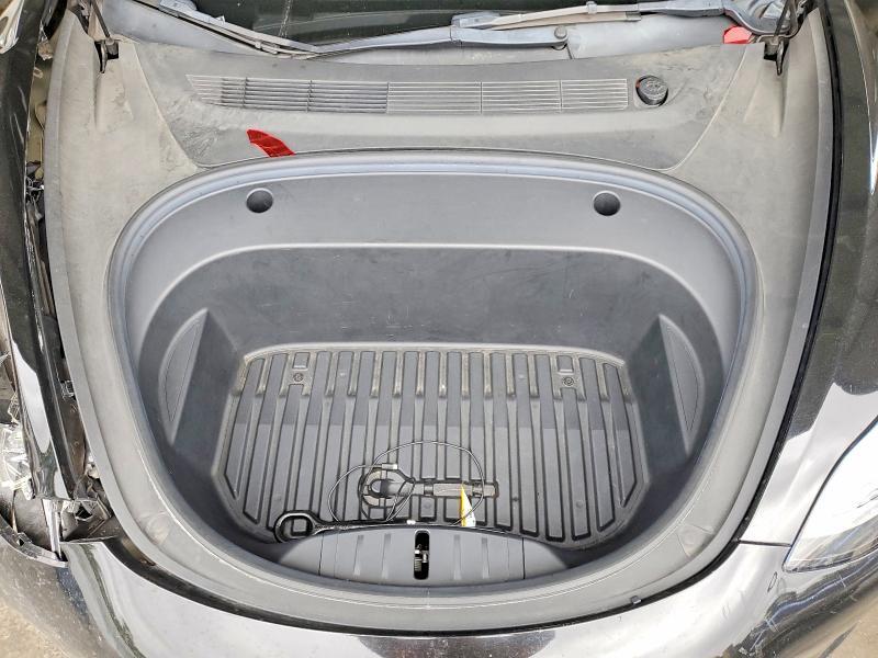 2022 TESLA MODEL 3 — Фото 11 из 12