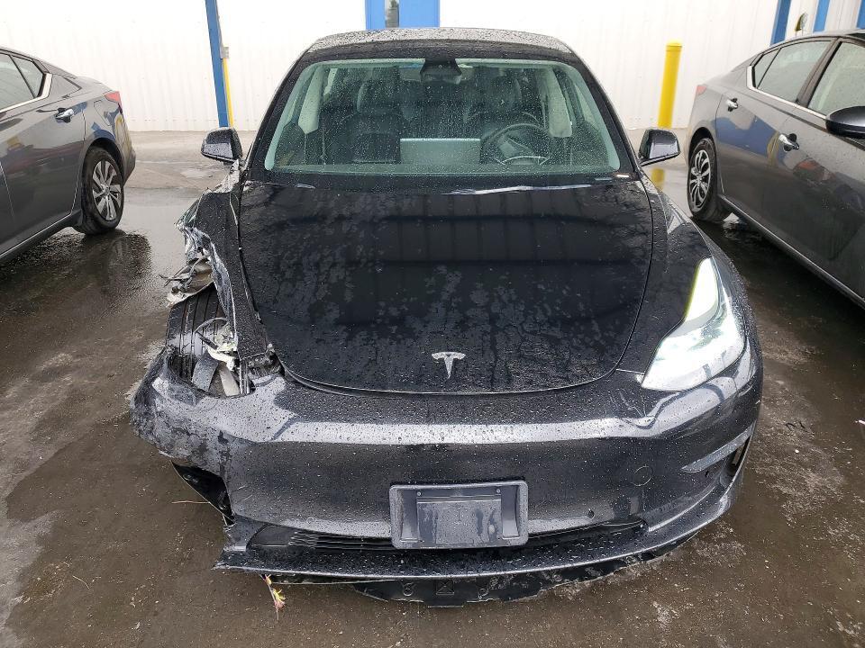 2022 TESLA MODEL 3 — Фото 5 из 12
