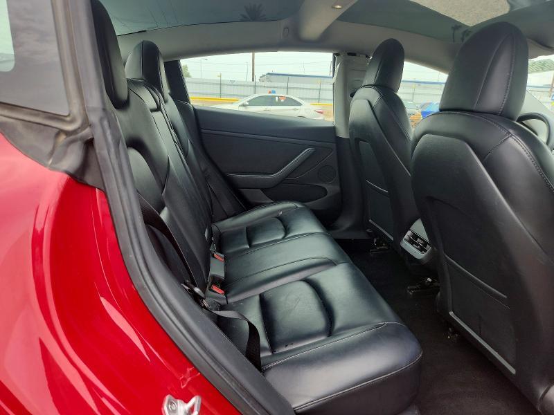 2022 TESLA MODEL 3 — Фото 10 из 12
