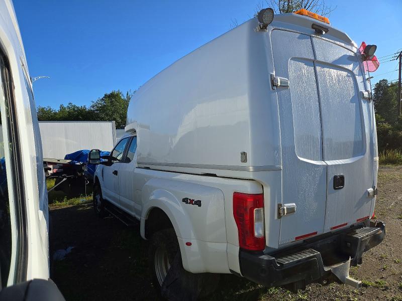 2017 FORD F350 SUPER DUTY — Фото 2 из 13