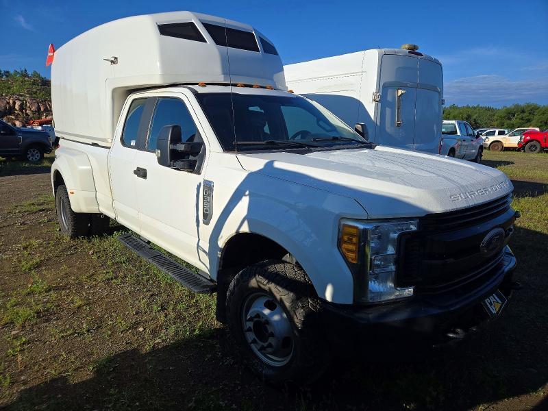 2017 FORD F350 SUPER DUTY — Фото 4 из 13