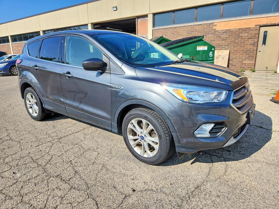 2017 FORD ESCAPE SE — Фото 4 из 13