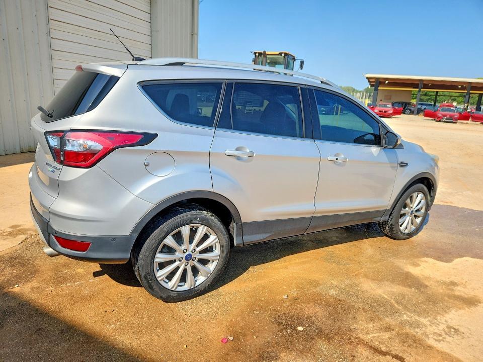 2017 FORD ESCAPE TITANIUM — Фото 3 из 13
