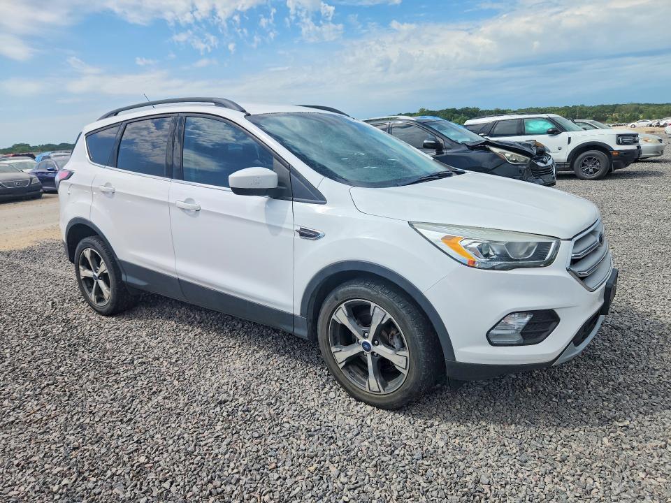 2017 FORD ESCAPE SE — Фото 4 из 11