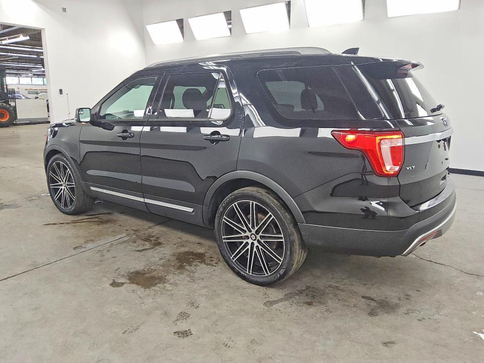 2017 FORD EXPLORER XLT — Фото 2 из 14