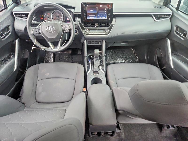 2022 TOYOTA COROLLA CROSS LE — Фото 8 из 16