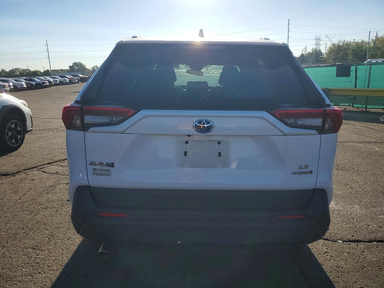2022 TOYOTA RAV4 LE — Фото 6 из 13