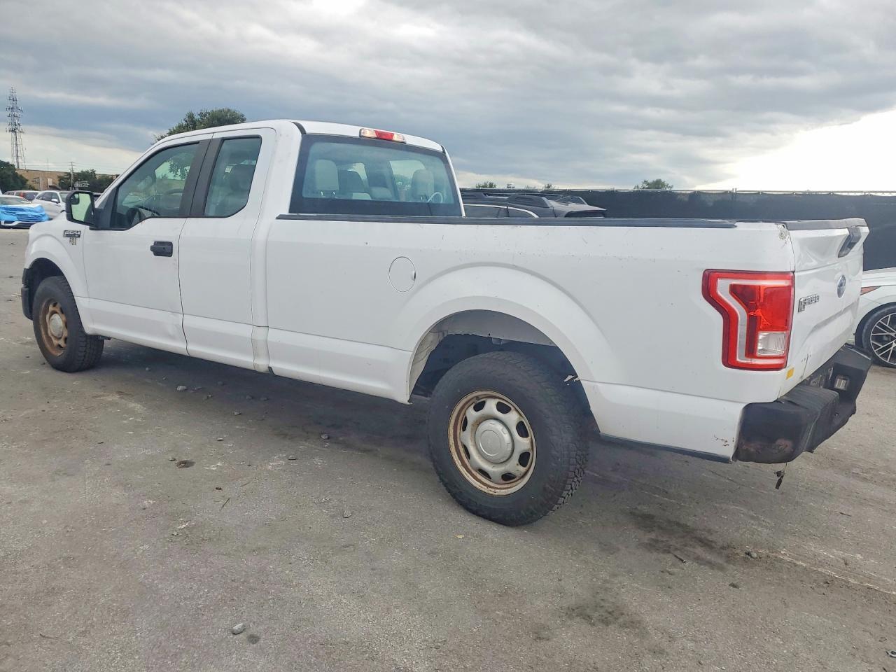 2017 FORD F150 SUPER CAB — Фото 2 из 12