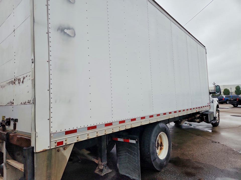 2017 FORD F650 BOX TRUCK — Фото 3 из 12