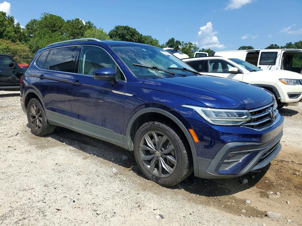 2022 VOLKSWAGEN TIGUAN SE — Фото 4 из 13